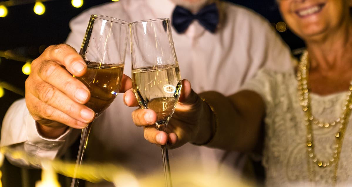 celebrar un aniversario de boda